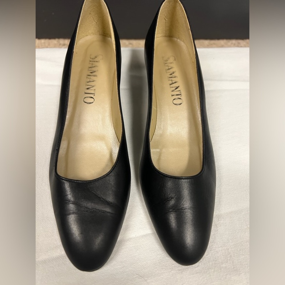 Diamanté black leather low heel. Sz 5 1/2 narrow